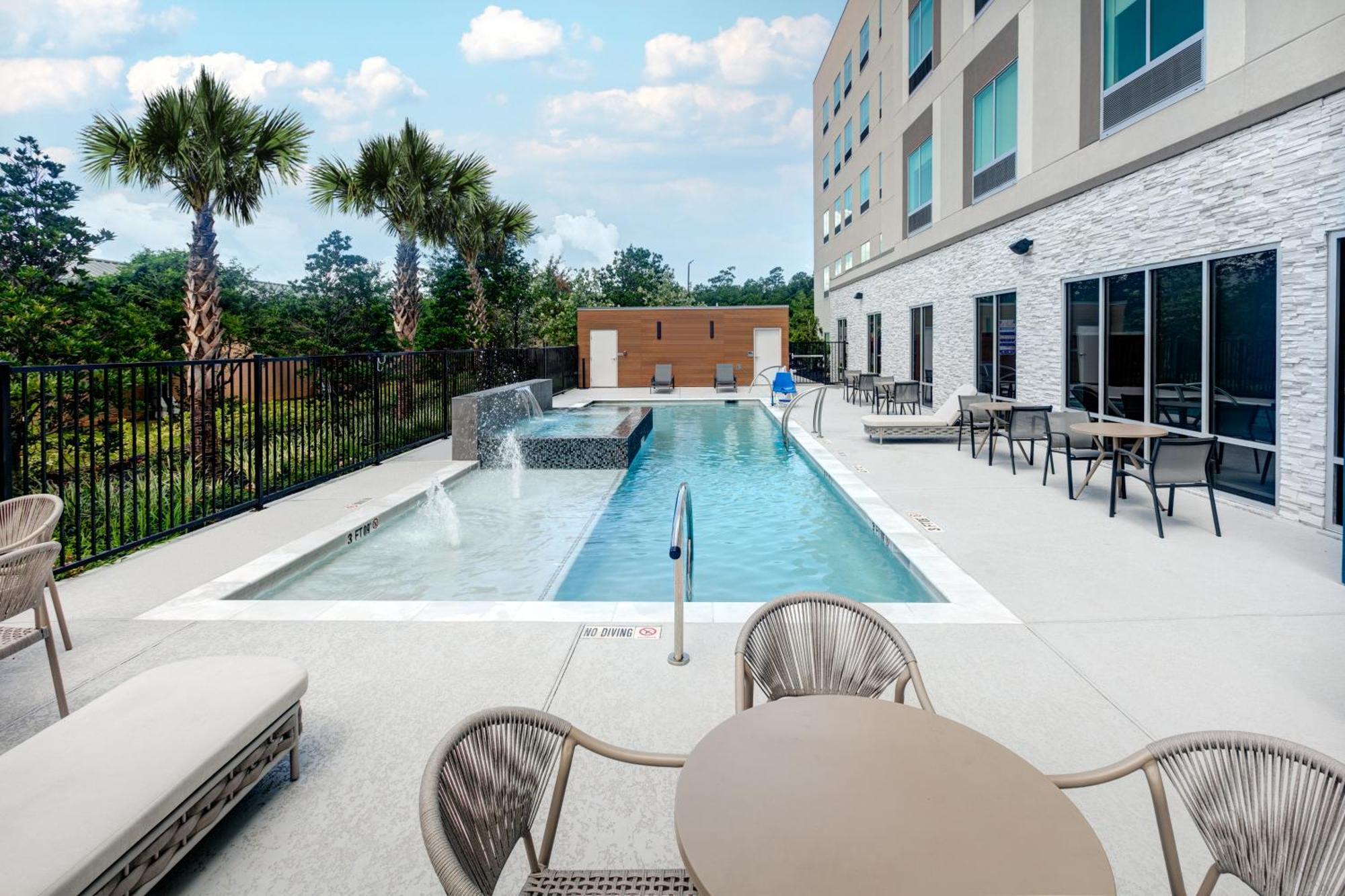 Hampton Inn & Suites By Hilton Shenandoah דה וודלנדס מראה חיצוני תמונה
