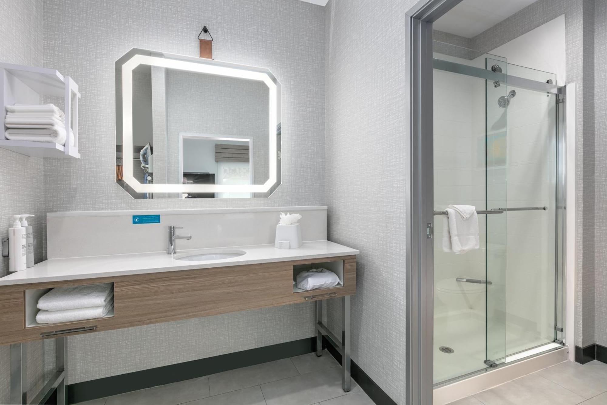 Hampton Inn & Suites By Hilton Shenandoah דה וודלנדס מראה חיצוני תמונה